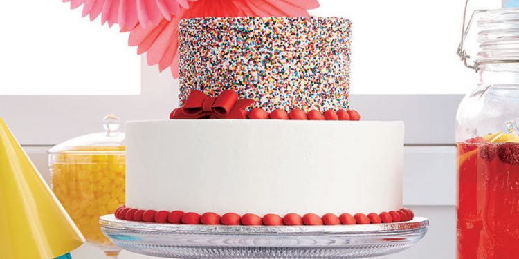 Is It a Good Idea to Use an Online Cake Delivery Service?